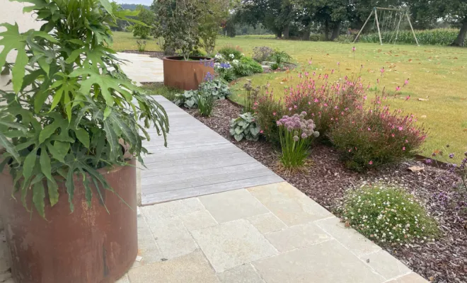 Pots en acier corten à Bédée